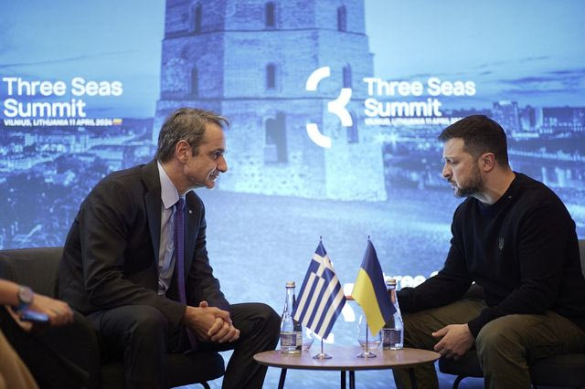 Τετ α τετ Μητσοτάκη με Ζελένσκι – Του έθεσε το ζήτημα με το ουκρανικό drone στη Λευκάδα
