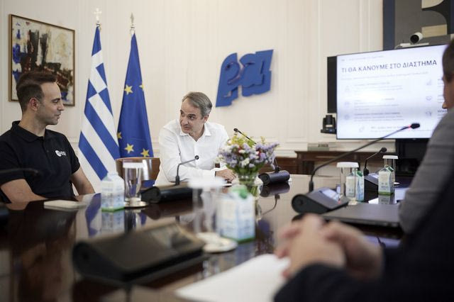 Η ΝΔ προσπαθεί να βάλει τους αγρότες ξανά στο “μαντρί”
