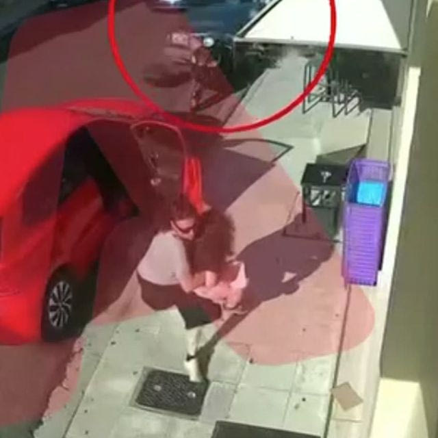 Συγκλονίζει η μητέρα που έσωσε το παιδί της από την “τρελή” πορεία ΙΧ – Πήραν το δίπλωμα του οδηγού