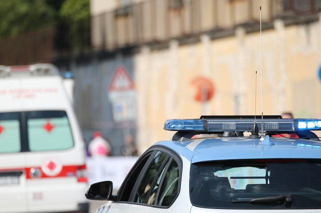 Φρίκη στην Ιταλία: Έκαψαν τέσσερις μετανάστες ζωντανούς μέσα σε βαν