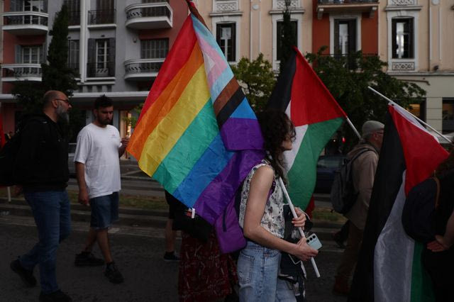 ΕΛ.Α.Σ. για Pride: “Μας αφορά κάθε ζευγάρι που φοβάται να περπατήσει χέρι-χέρι στον δρόμο”
