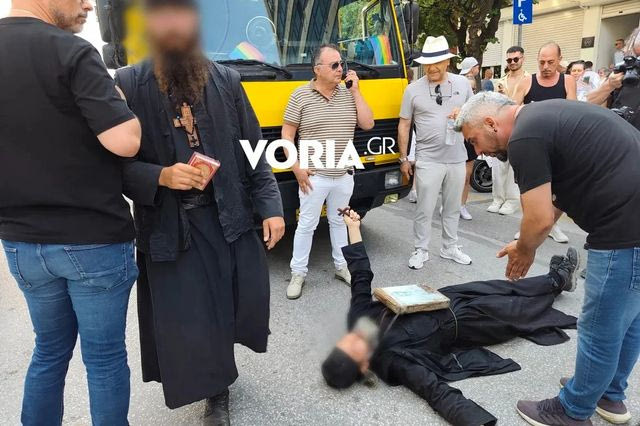 Καταδικασμένος για ναρκωτικά ο “ιερέας” που φώναζε “Μετανοείτε” στο Thessaloniki Pride