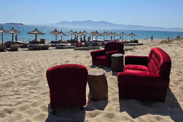 Κυκλάδες: Κανείς δεν ξεδίψασε πίνοντας νερό από τις πισίνες…