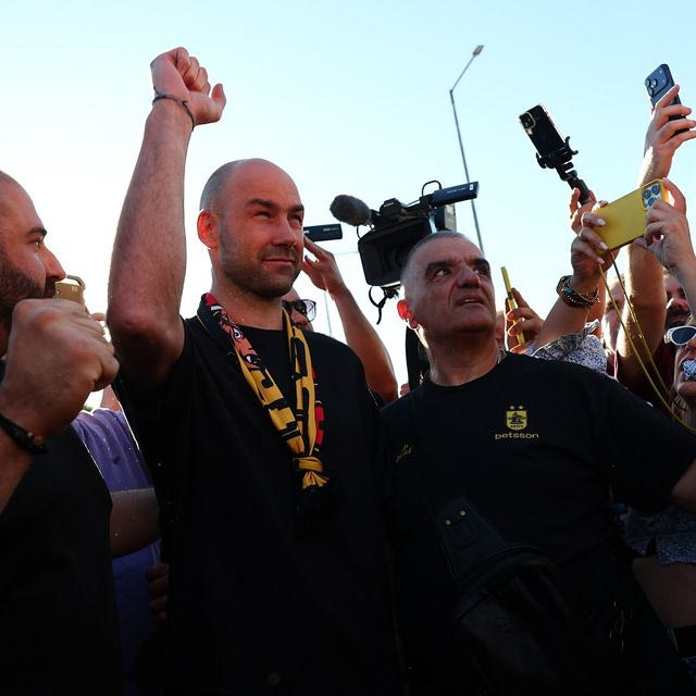 Άρης Betsson: Παράνοια για τον Σπανούλη, “πνίγηκε” μέσα στο τρελαμένο πλήθος των οπαδών