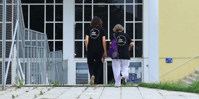 Δίκη για τα Τέμπη: Ένταση μεταξύ συγγενών θυμάτων και Ζωής Κωνσταντοπούλου 