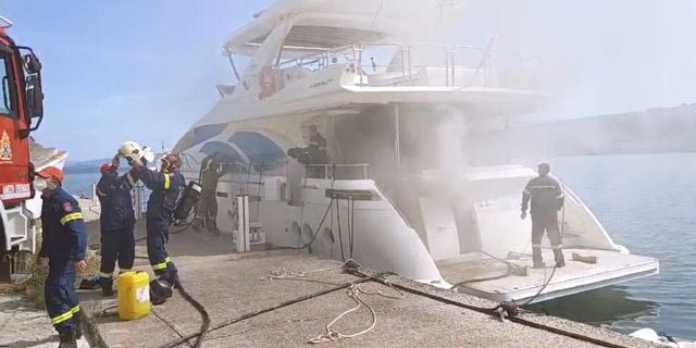 Φωτιά σε σκάφος στην Αμφιλοχία