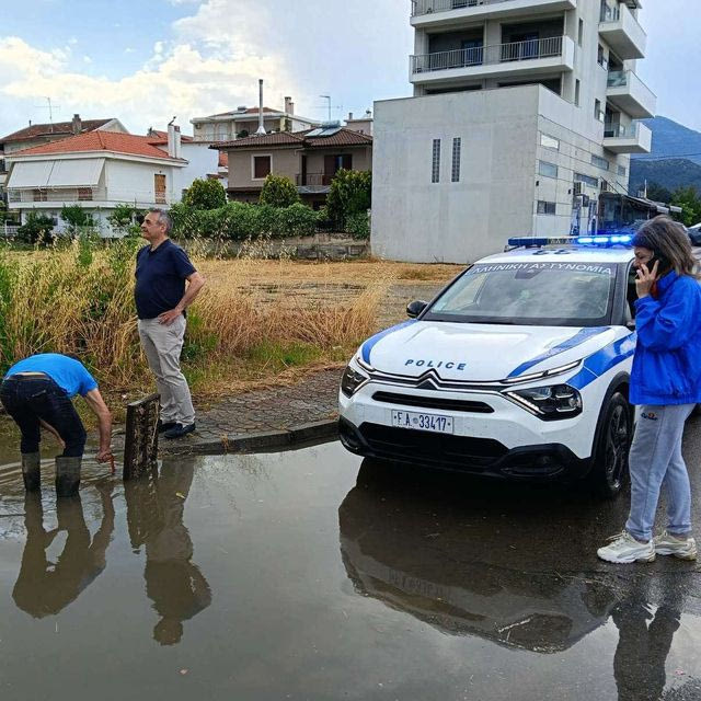 Τρίπολη: Πλημμύρισαν σπίτια και καταστήματα μετά από δυνατή καταιγίδα