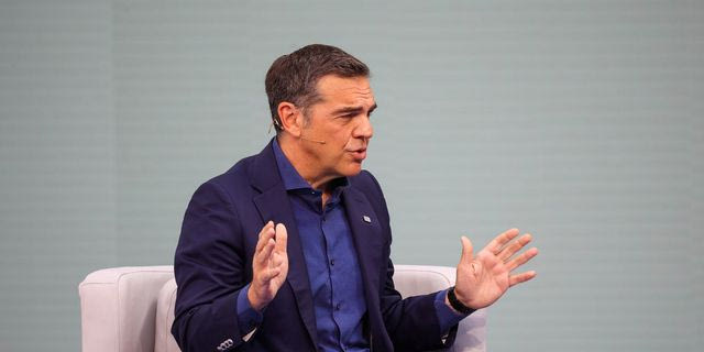 Το ακαταμάχητο πακέτο Τσίπρα