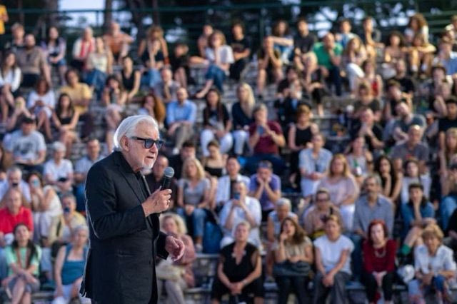 Ο Χάρβεϊ Καϊτέλ συγκίνησε την Αθήνα στην αξέχαστη έναρξη του 16ου Athens Open Air Film Festival powered by ΔΕΗ