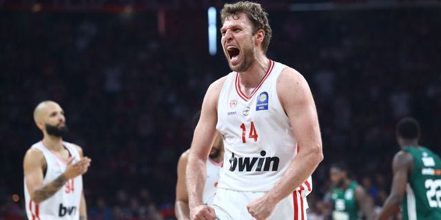 Τα highlights της κατάκτησης του τίτλου από τον Ολυμπιακό απέναντι στον Παναθηναϊκό AKTOR