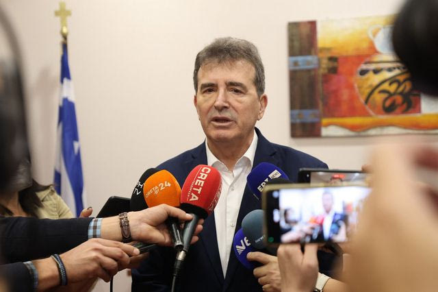 Χρυσοχοΐδης: Από τέλη Σεπτεμβρίου ενισχύονται οι πεζές περιπολίες στο κέντρο της Αθήνας