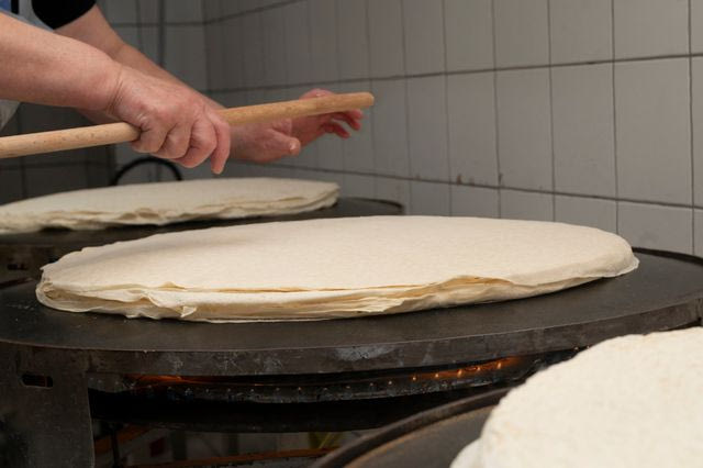 Αλεύρι, νερό, αλάτι και μνήμη: Η τέχνη του γιουφκά