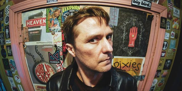 Kyle Decker: To νουάρ όπως το πανκ στηλιτεύει την διαφθορά της εξουσίας
