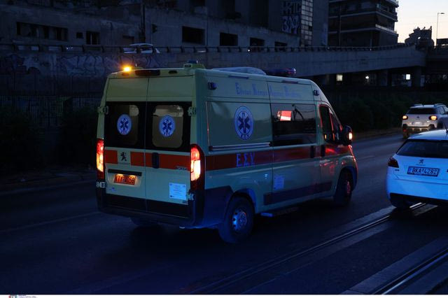 Τροχαίο με ανατροπή ΙΧ στον Κηφισό – Δύο τραυματίες