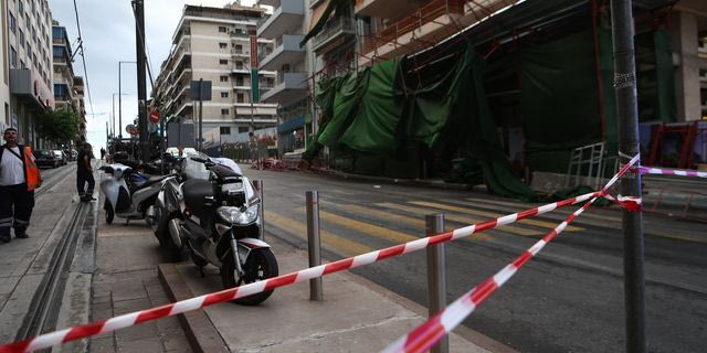 Κακοκαιρία: Μισή ώρα βροχής παρέλυσε τις συγκοινωνίες – Προβλήματα σε Προαστιακό και τραμ