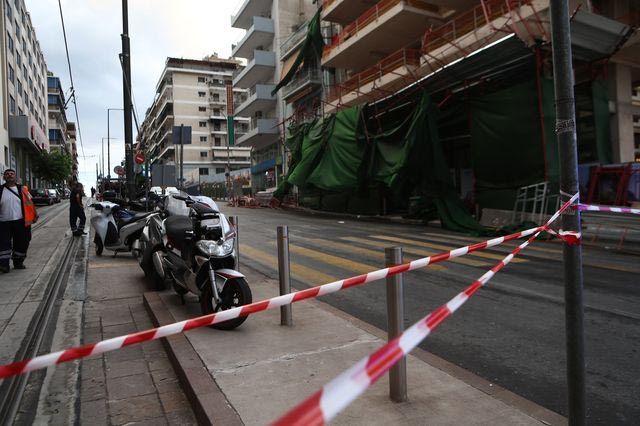 Κακοκαιρία: Μισή ώρα βροχής παρέλυσε τις συγκοινωνίες – Προβλήματα σε Προαστιακό και τραμ