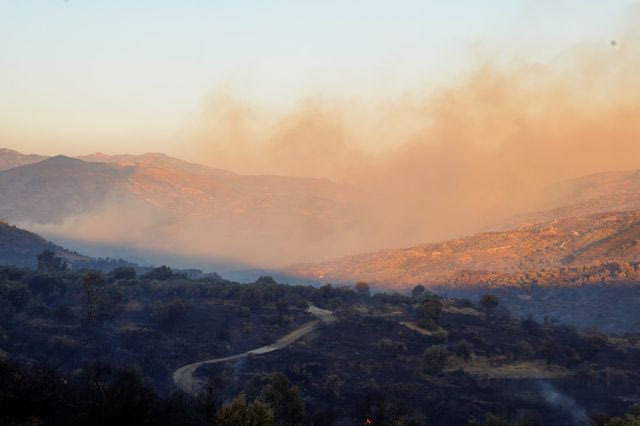 Φωτιές σε Κρήτη, Λέσβο και Τουρκία: Ποιες περιοχές θα επηρεαστούν από τον καπνό