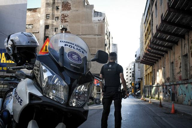 Οπαδικό επεισόδιο στη Θεσσαλονίκη: Νεαρός χτύπησε και έβρισε 46χρονο