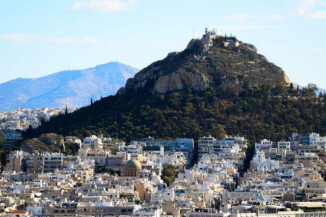 Κλείνουν Λυκαβηττός και λόφος Φινοπούλου λόγω ακραίου κινδύνου πυρκαγιάς