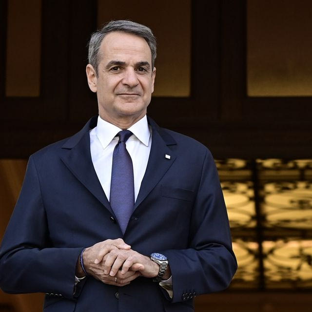 Ο Μητσοτάκης ποντάρει στον “Τσίπρα του 2015” για την ψήφο των δεξιών