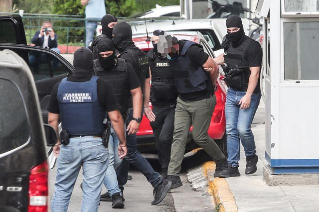 Υπόθεση Marfin: Δύο επιπλέον ύποπτοι δράστες στο κάδρο – Πού στρέφονται οι έρευνες