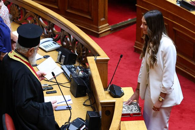 Ορκίσθηκε βουλευτής Ανατολικής Αττικής η Μυρτώ Κοροβέση