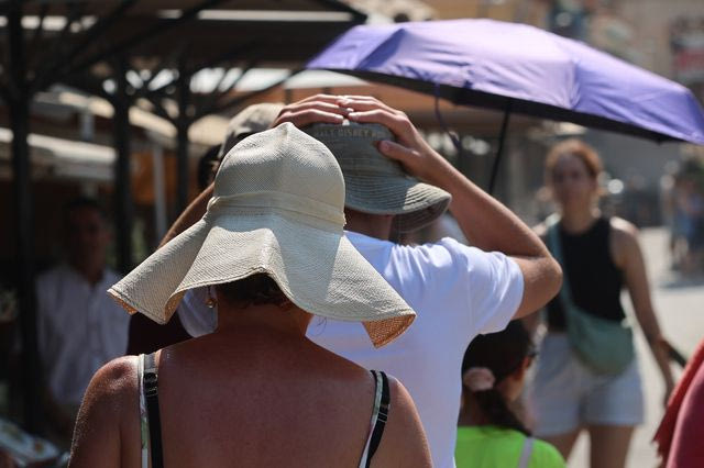 Καύσωνας: Σε ποιες περιοχές έφτασε τους 41 °C ο υδράργυρος