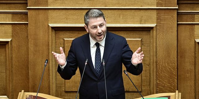 Ανδρουλάκης για Αποκατάσταση της Δημοκρατίας: ”Σήμερα απειλείται από τη θεσμική παρακμή και την αδιαφάνεια”