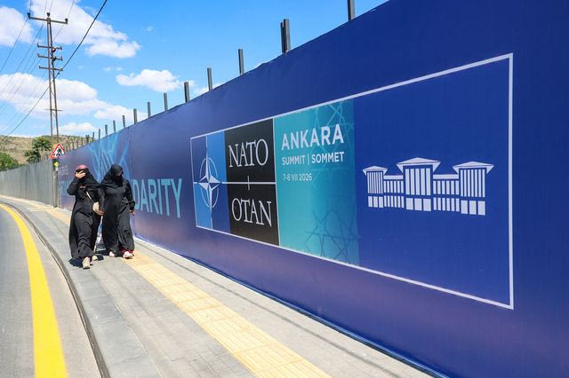 Τουρκία: Στο κόκκινο οι προετοιμασίες για τη Σύνοδο του ΝΑΤΟ – Τα λουκούμια και οι έφιπποι αστυνομικοί