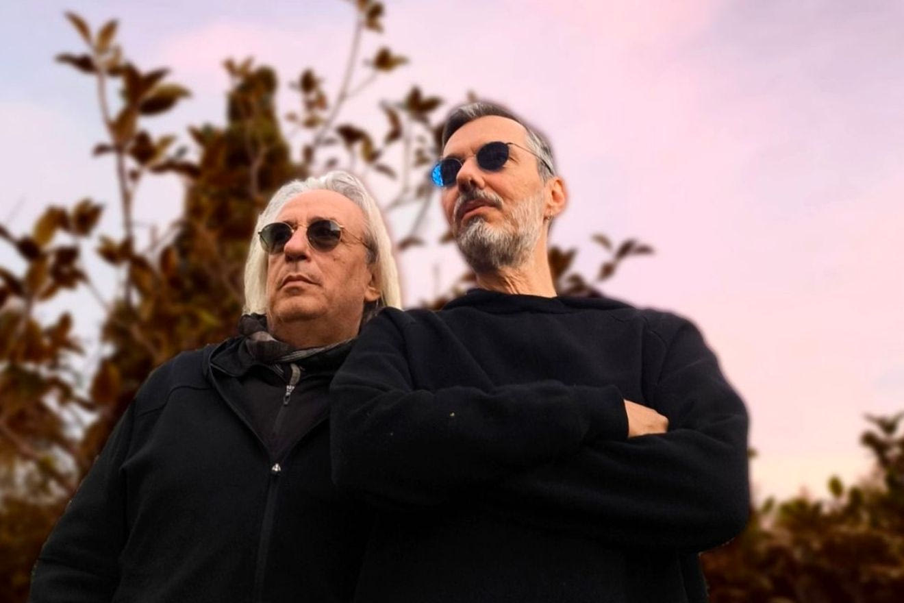 Ο Γιάννης Αγγελάκας και ο Νίκος Βελιώτης είναι οι ΛΥΚΟΙ ΛΑΪΒ