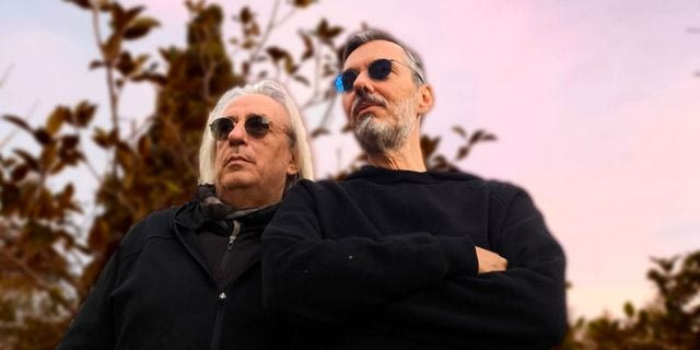 Ο Γιάννης Αγγελάκας και ο Νίκος Βελιώτης είναι οι ΛΥΚΟΙ ΛΑΪΒ