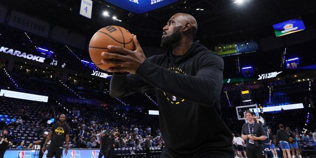NBA: Οι Σίξερς ανακοίνωσαν τον ΛεΜπρόν Τζέιμς