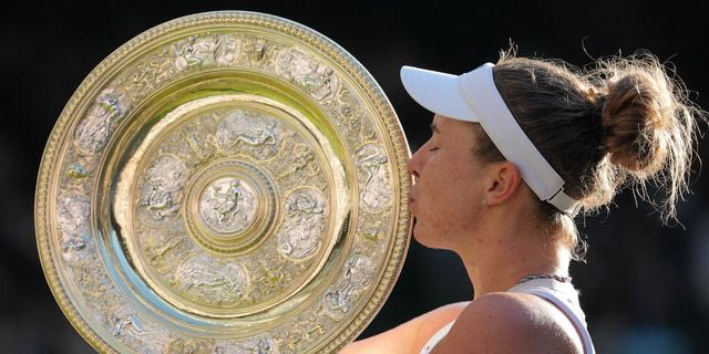 Μούχοβα – Νόσκοβα 1-2: Η Λίντα κατέκτησε το Wimbledon και το πρώτο Grand Slam της καριέρας της