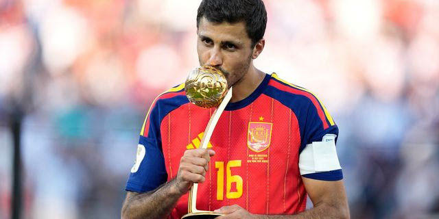 Μουντιάλ 2026: Στον Ρόδρι το βραβείο Golden Ball – Χρυσό γάντι στον Σιμόν, καλύτερος νέος παίκτης ο Κουμπαρσί