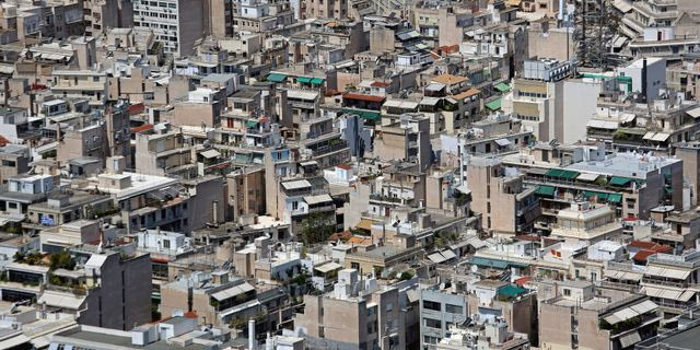 Τα ελληνικά σπίτια μετατρέπονται σε θερμικές παγίδες