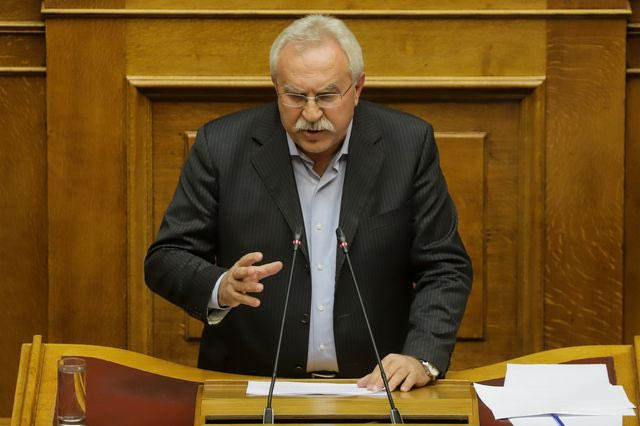 Ρόδος: Φοιτητής ξανά στα 70 του ο πρώην βουλευτής του ΣΥΡΙΖΑ Δ. Γάκης