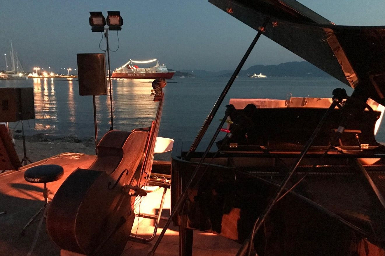 Οι νύχτες στην Αίγινα γεμίζουν μουσική: Όπερα, μιούζικαλ και Χατζιδάκις