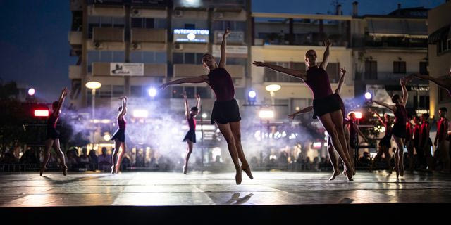Η Καλαμάτα χόρεψε πιο δυνατά και από το Μουντιάλ
