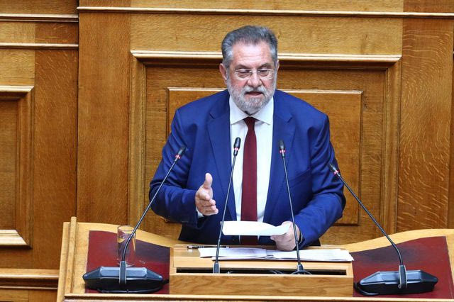 ΣΥΡΙΖΑ: Ανεξαρτητοποιήθηκε ο Παναγιωτόπουλος, στους 21 οι βουλευτές του κόμματος