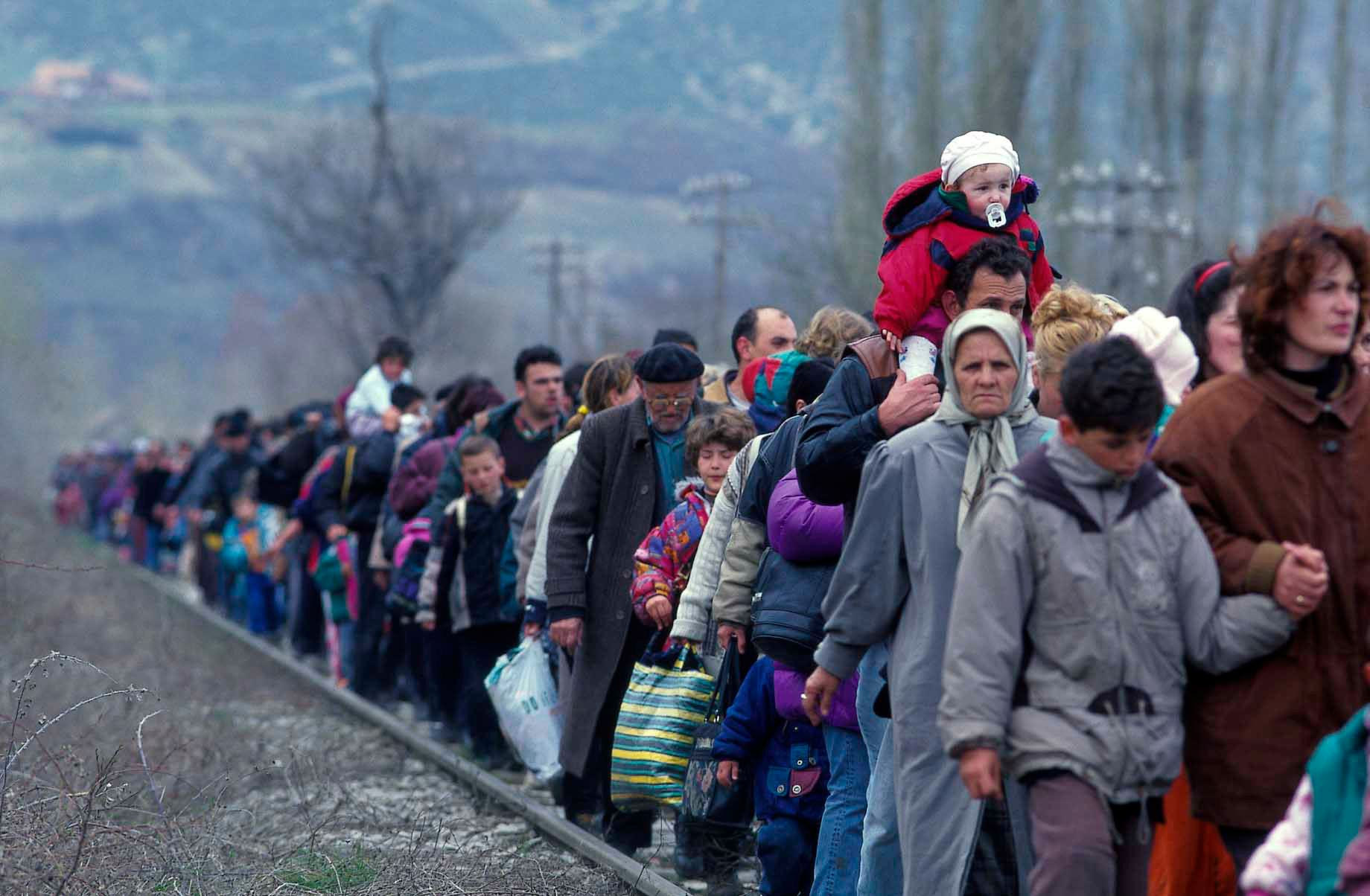 Πρόσφυγες από το Κόσοβο φτάνουν στο Μπλάτσε, Μάρτιος 1999