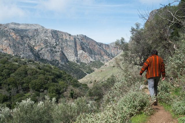 Φθινοπωρινές αποδράσεις στα Χανιά: 5 πεζοπορικές διαδρομές σε άγνωστα μαγευτικά φαράγγια