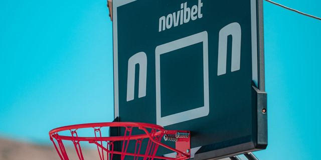 Novibet και Giant Heart στο Paros Beach Hoops: Όταν το μπάσκετ συναντά την κοινωνική προσφορά