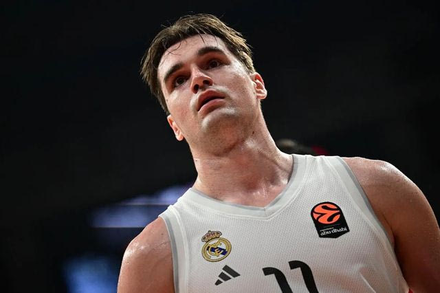 Ο Μάριο Χεζόνια αποχωρεί από τη Ρεάλ Μαδρίτης και επιστρέφει στο NBA