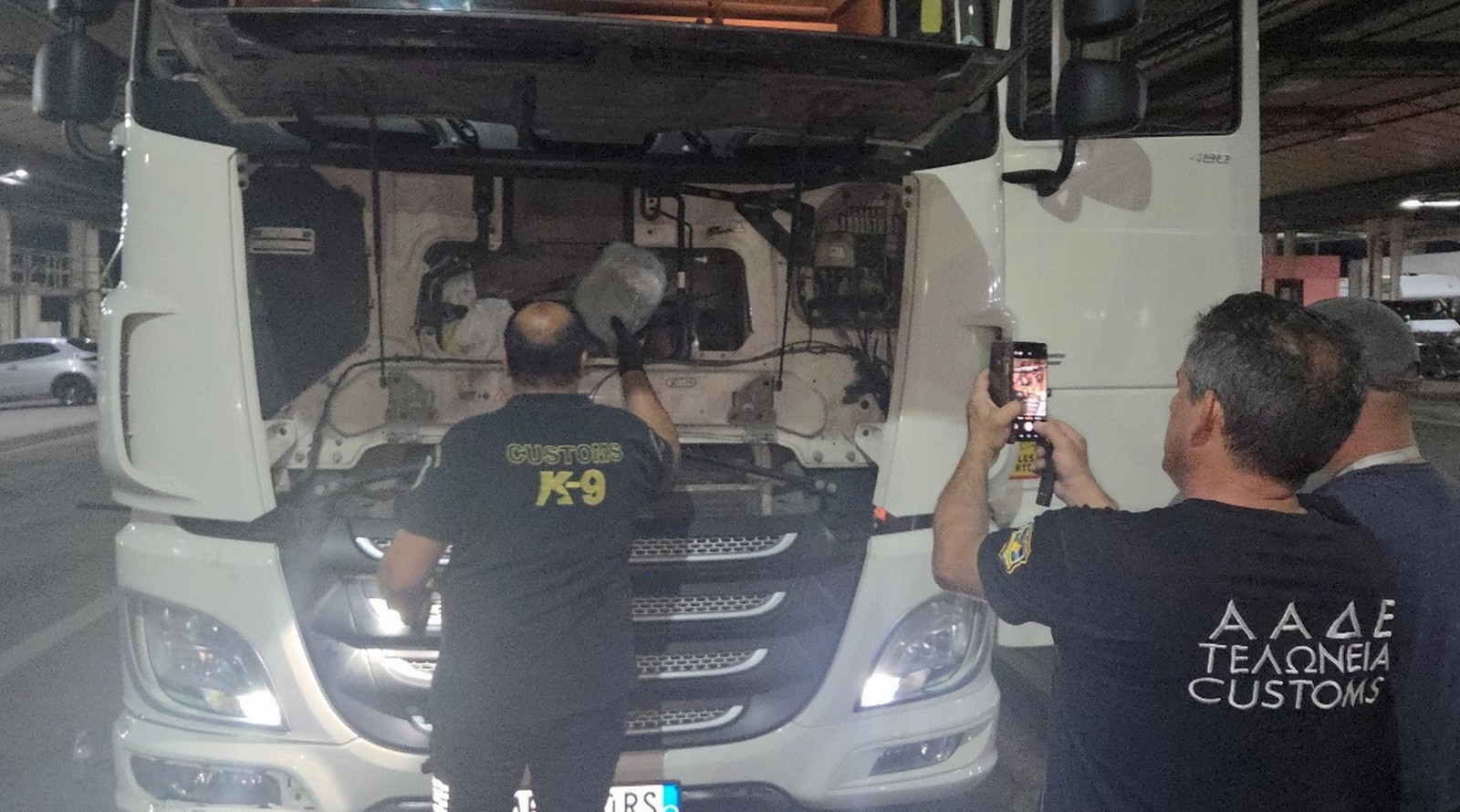 Τελωνεία: Από ναρκωτικά μέχρι παπαγάλους – Τι εντόπισαν οι έλεγχοι της ΑΑΔΕ