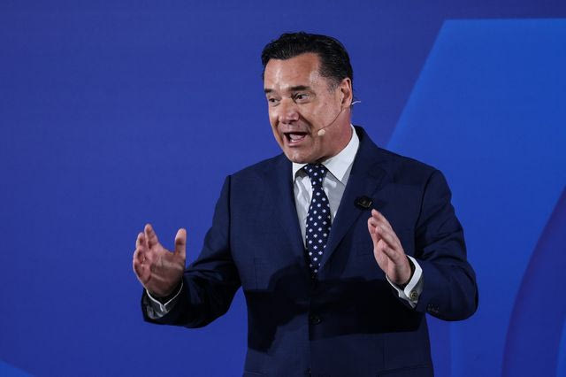 Η στρατηγική της ΕΛ.Α.Σ. απέναντι στον “υπαρκτό Αδωνισμό”
