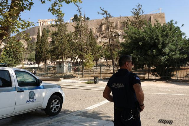 Ακρόπολη: Απολογείται ο 60χρονος που επιτέθηκε στους Αμερικανούς τουρίστες