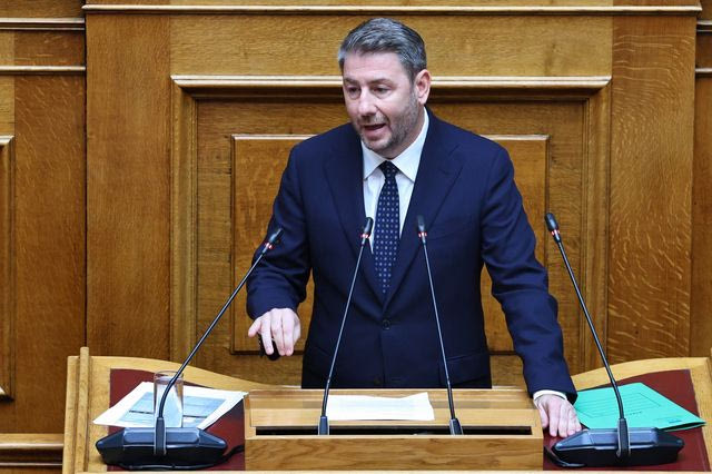Ανδρουλάκης σε Μητσοτάκη: Βάλατε “σιωπηλό φόρο” στο εισόδημα κάθε πολίτη