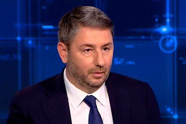 Ανδρουλάκης: Στόχος η πολιτική αλλαγή και η νίκη του ΠΑΣΟΚ – Κριτική σε ΝΔ και Τσίπρα