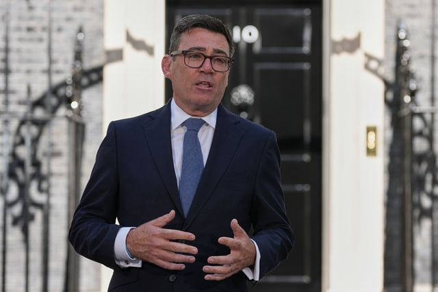 Ο Άντι Μπέρναμ είναι ο νέος πρωθυπουργός της Βρετανίας – “Να γίνουμε καλύτεροι”