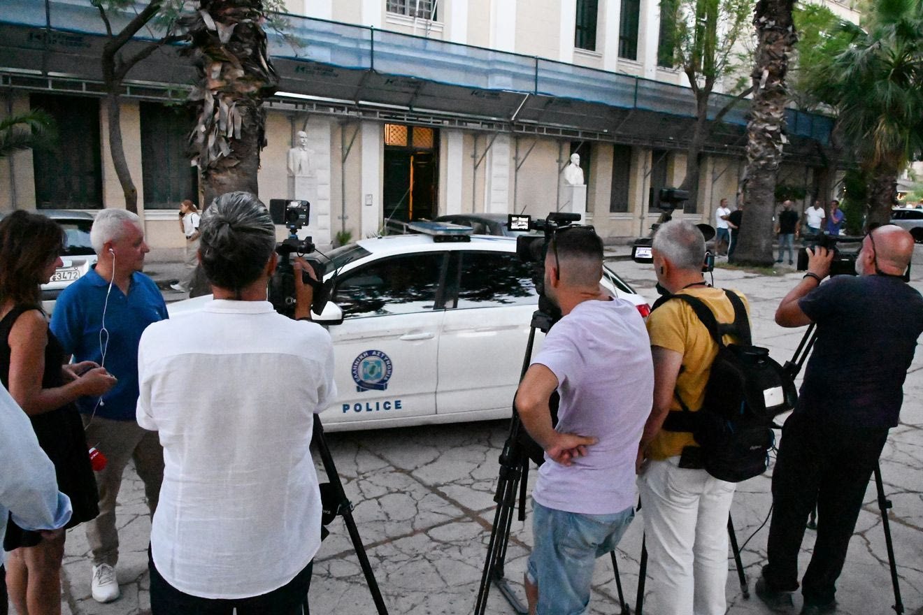 ΠΡΟΦΥΛΑΚΙΣΤΗΚΑΝ ΟΙ ΔΥΟ ΑΣΤΥΝΟΜΙΚΟΙ